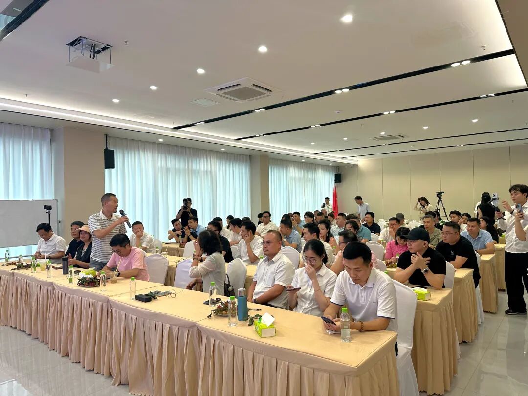 白云区同学会丨走进白云印象直播+产业园 - 图5
