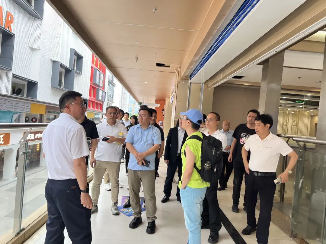 把商场变成“唱片机”?新月广场:在这里,逛街是种“沉浸式听歌” - 图5
