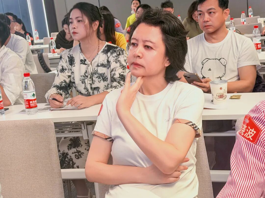 从“卖东西”到“赚信任”:6种社区商业新打法+3个避坑指南,看完少走3年弯路 - 图54