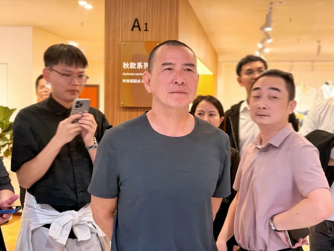 参访五号服装小镇,共探传统专业市场转型升级新路径 - 图26