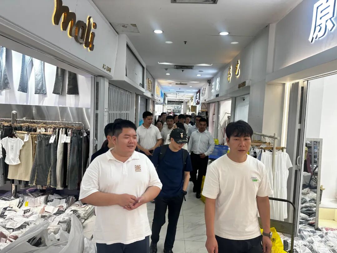 班级活动 | 走进广州东大门时尚中心 - 图19